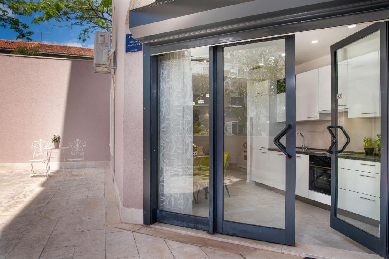 Apartment Amadeo Split Exterior photo